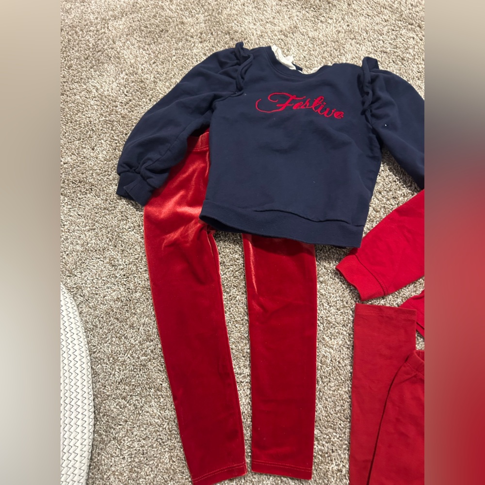Holiday clothes bundle - Picture 2 of 7